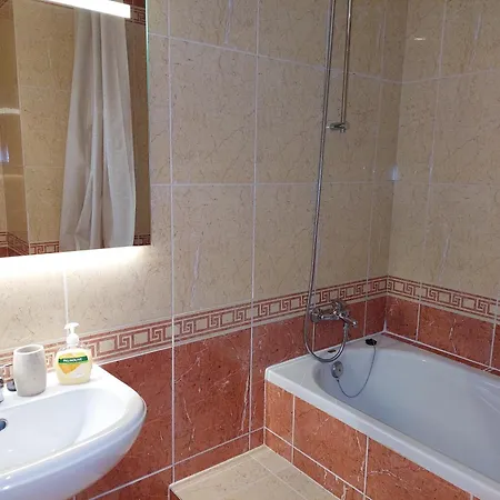 Oasis Encosta 度假居 Estibeira